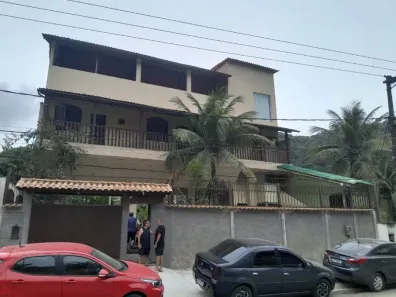 Casa com 4 Quartos à venda, 450m² no Itaipu, Niterói