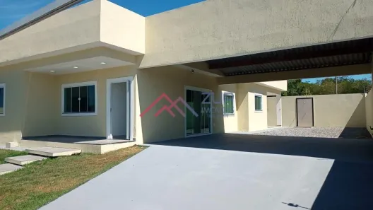 Casa de Condomínio com 4 Quartos para alugar, 220m² no Balneário São Pedro, São Pedro da Aldeia