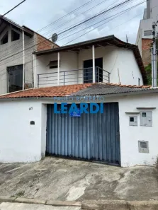 Sobrado com 4 Quartos à venda, 160m² no Bem Bastos, Poços de Caldas