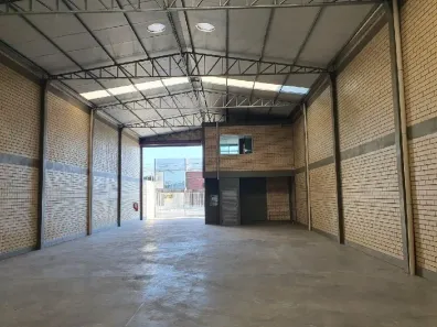 Galpão/Depósito/Armazém para alugar, 320m² no Mathias Velho, Canoas