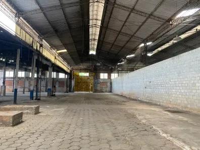 Galpão/Depósito/Armazém com 1 Quarto para alugar, 640m² no Centro, Nova Friburgo