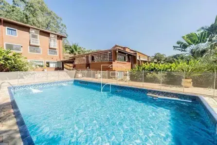 Casa de Condomínio com 5 Quartos para alugar, 650m² no Parque Dom Henrique, Cotia
