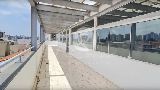 Prédio Comercial para alugar, 704m² no Taquaral, Campinas