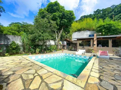 Casa com 5 Quartos à venda, 290m² no Vale do Paraíso, Teresópolis