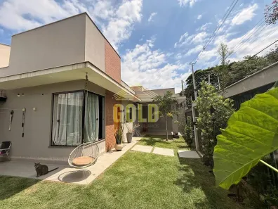 Casa com 3 Quartos à venda, 110m² no Jardim Guararapes, Londrina