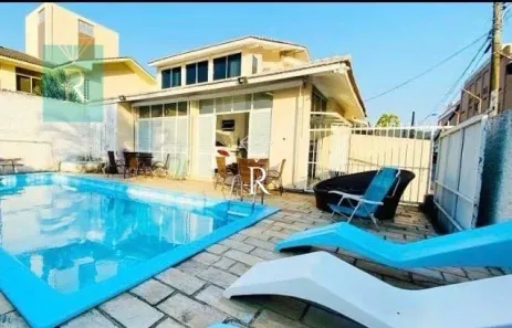 Sobrado com 3 Quartos à venda, 250m² no Santa Mônica, Florianópolis