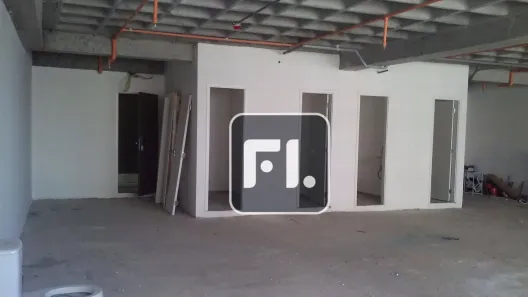 Sala Comercial para alugar, 131m² no Dezoito do Forte Empresarial/Alphaville., Barueri