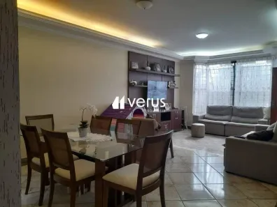 Casa com 4 Quartos à venda, 241m² no Santa Mônica, Uberlândia