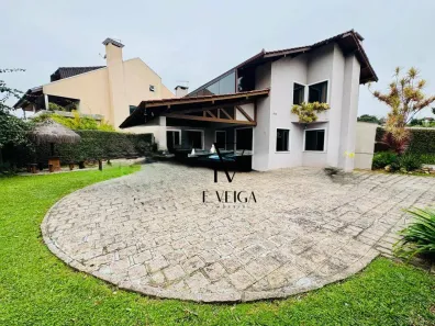 Sobrado com 3 Quartos à venda, 231m² no Guaíra, Curitiba