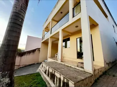 Casa com 4 Quartos à venda, 215m² no Europa, Contagem