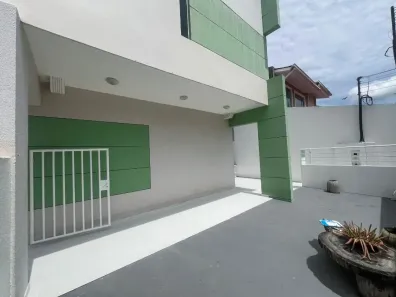 Casa de Condomínio com 4 Quartos para alugar, 300m² no Dom Pedro I, Manaus