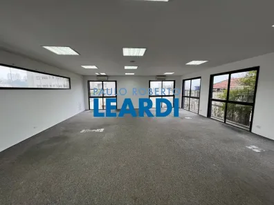 Imóvel Comercial com 8 Quartos à venda, 315m² no Vila Ipojuca, São Paulo