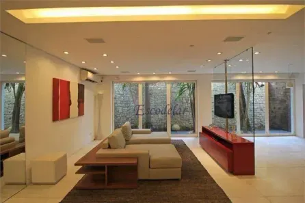 Casa com 5 Quartos à venda, 700m² no Pacaembu, São Paulo