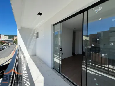 Sobrado com 3 Quartos à venda, 173m² no Dom Bosco, Itajaí