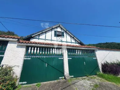 Casa com 4 Quartos à venda, 374m² no Charitas, Niterói