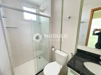 Apartamento com 3 Quartos para alugar, 125m² no Santa Mônica, Uberlândia