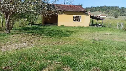 Fazenda/Sítio com 2 Quartos à venda, 200m² no Vila amelia, Paraibuna