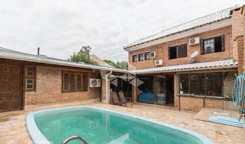 Casa com 3 Quartos à venda, 340m² no Passo da Areia, Porto Alegre