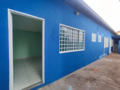 Casa com 2 Quartos para alugar, 60m² no Setor Coimbra, Goiânia