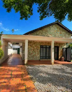 Casa com 5 Quartos à venda, 245m² no Centro, Caraguatatuba