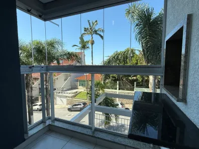 Apartamento com 3 Quartos para venda ou aluguel, 83m² no Praia Comprida, São José