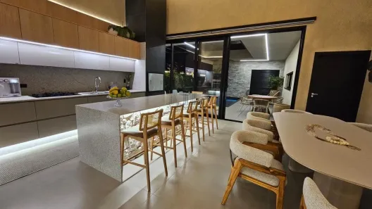 Casa de Condomínio com 3 Quartos à venda, 246m² no Jardins de Monet Residence, Maringá