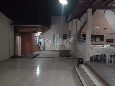 Sobrado com 6 Quartos à venda, 279m² no Campestre, Santo André