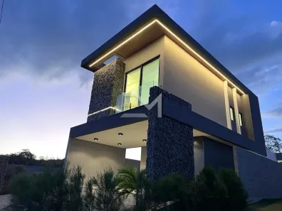 Casa de Condomínio com 4 Quartos à venda, 167m² no Santa Terezinha, Campina Grande