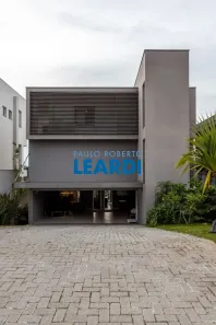 Casa de Condomínio com 4 Quartos à venda, 303m² no Alphaville, Santana de Parnaíba