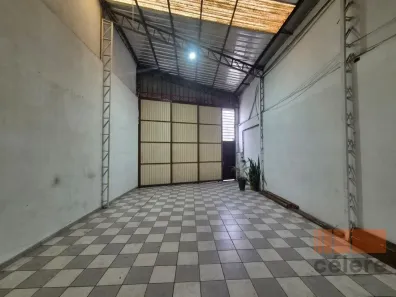 Galpão/Depósito/Armazém para alugar, 264m² no Vila Cláudia, São Paulo