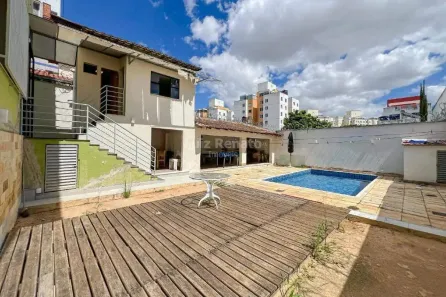 Casa com 5 Quartos à venda, 362m² no Fernão Dias, Belo Horizonte