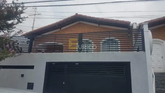 Imóvel Comercial com 3 Quartos para alugar, 290m² no Centro, Vinhedo
