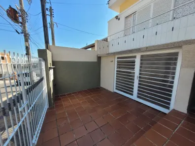 Casa com 3 Quartos para alugar, 100m² no Vila Maria, Campinas