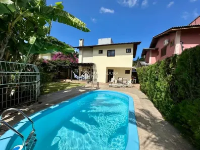 Casa com 4 Quartos à venda, 185m² no Itacorubi, Florianópolis