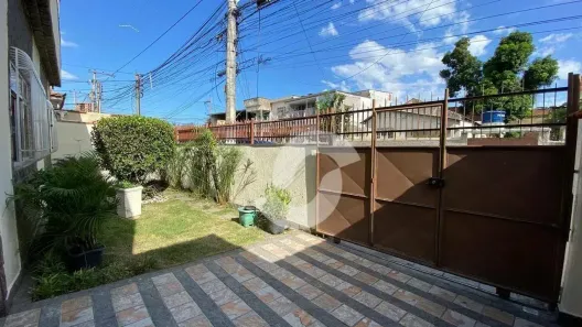 Casa com 3 Quartos à venda, 120m² no Galo Branco, São Gonçalo