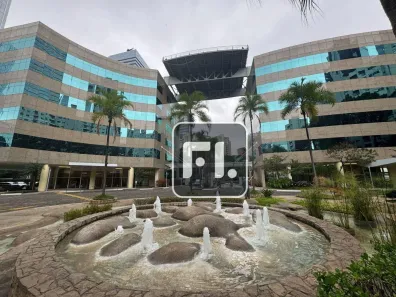 Sala Comercial para alugar, 1300m² no Vila Olímpia, São Paulo