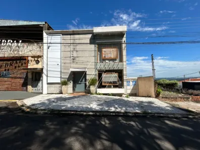com 2 Quartos para alugar, 80m² no Jardim Marília, Marília