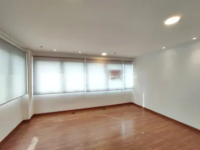 Sala Comercial para alugar, 52m² no Auxiliadora, Porto Alegre