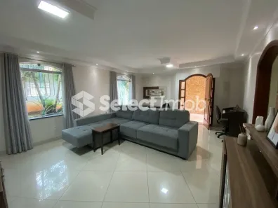 Sobrado com 5 Quartos à venda, 327m² no Vila Pires, Santo André
