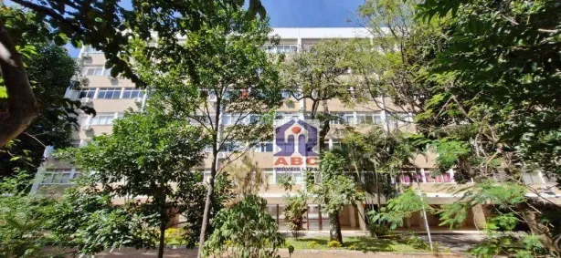 Apartamento com 3 Quartos para alugar, 100m² no Asa Sul, Brasília