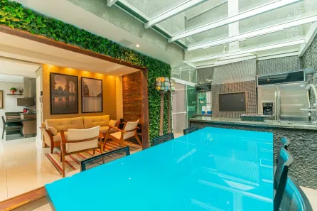 Casa de Condomínio com 3 Quartos à venda, 212m² no Jardim Social, Curitiba