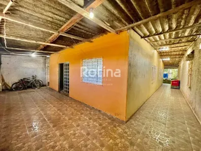 Casa com 3 Quartos à venda, 181m² no Jardim Ipanema, Uberlândia