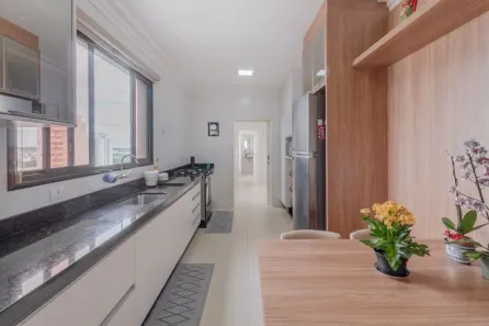 Apartamento com 3 Quartos à venda, 170m² no Centro, Cascavel