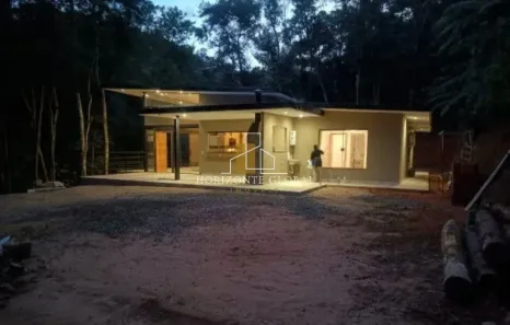 Casa de Condomínio com 3 Quartos à venda, 150m² no Araras, Petrópolis