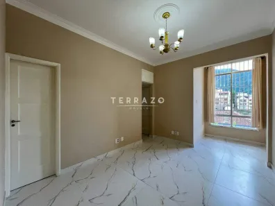 Apartamento com 1 Quarto para alugar, 38m² no Alto, Teresópolis