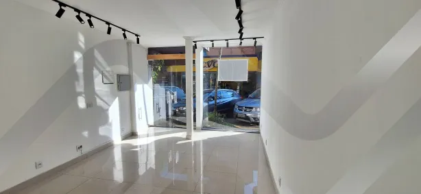 Prédio Comercial para alugar, 64m² no Condomínio Centro Comercial Alphaville, Barueri