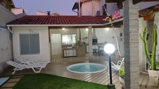 Casa com 4 Quartos à venda, 190m² no Jardim Amália, Volta Redonda