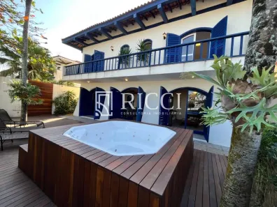 Casa com 6 Quartos à venda, 575m² no Enseada, Guarujá