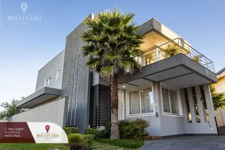 Casa de Condomínio com 3 Quartos à venda, 357m² no Uberaba, Curitiba