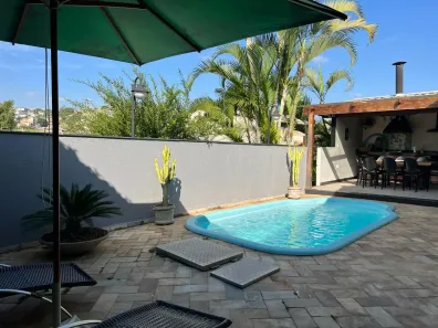 Casa com 3 Quartos à venda, 330m² no Fonte Grande, Contagem